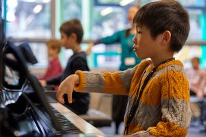 piano group class floating hand